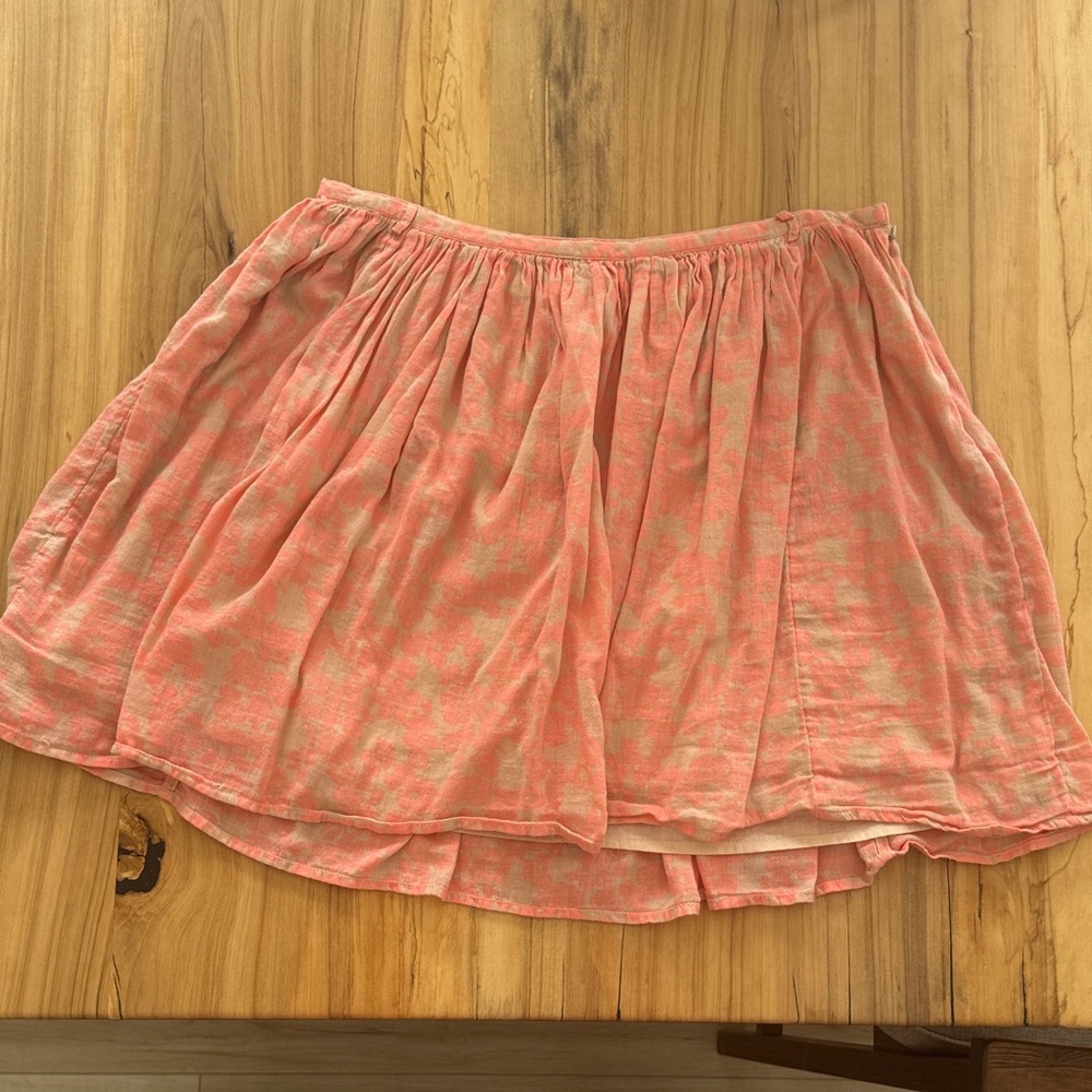 Old Navy Coral Floral Skirt size 8